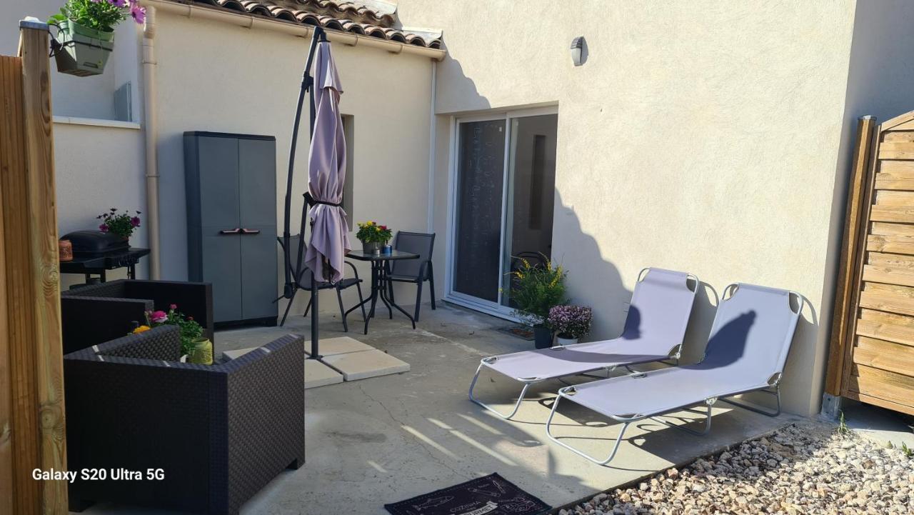 Mas Gabelys Superbe Vue Sainte Victoire Jardin Terrasse Et Piscine Apartment Тре Екстериор снимка