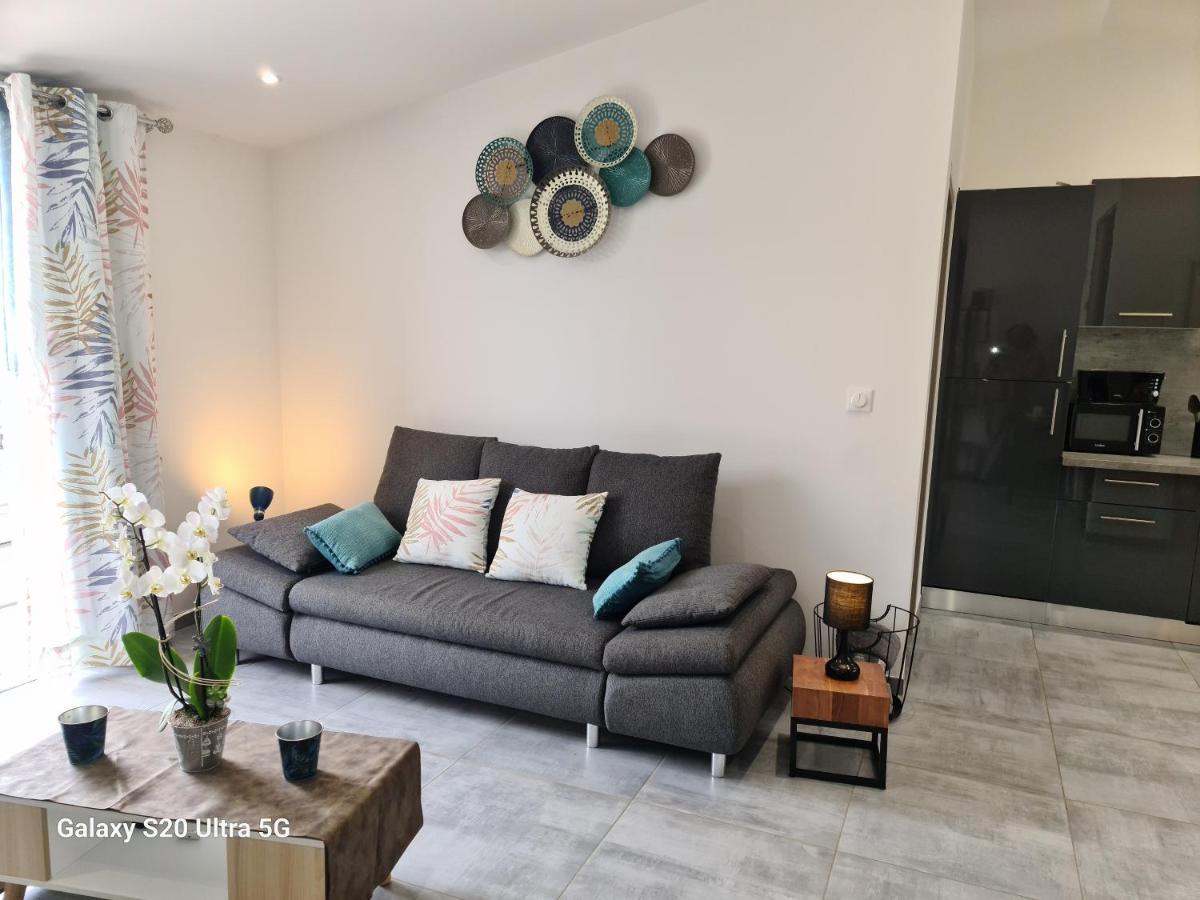 Mas Gabelys Superbe Vue Sainte Victoire Jardin Terrasse Et Piscine Apartment Тре Екстериор снимка