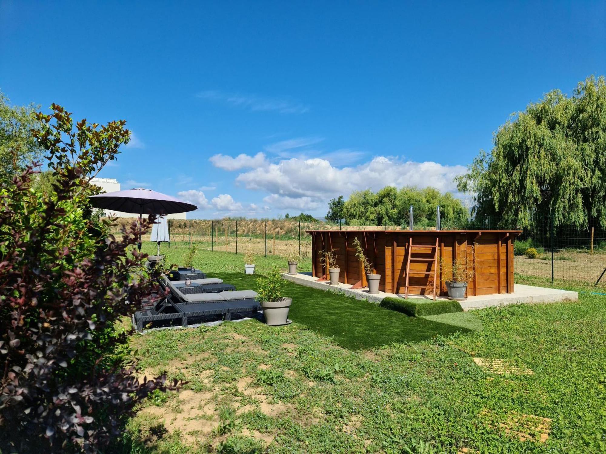 Mas Gabelys Superbe Vue Sainte Victoire Jardin Terrasse Et Piscine Apartment Тре Екстериор снимка